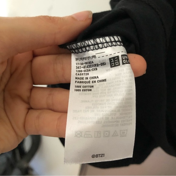 Uniqlo X BT21 Graphic Tee (size large) - Picture 8 of 10